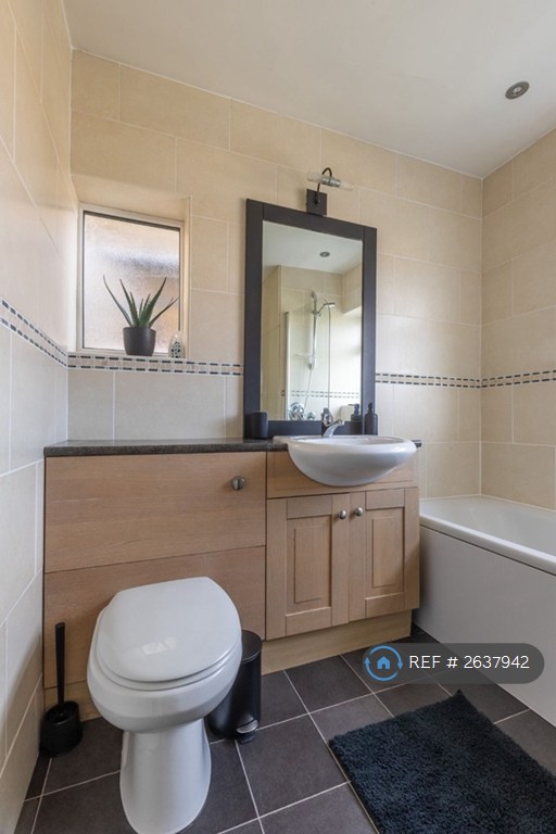 4 bedroom house in Upper Approach Road, Broadstairs, CT10 (4 bed) (#2637942)