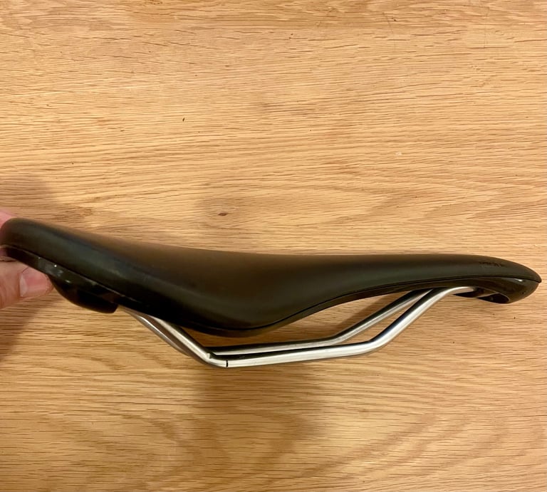 Fabric Scoop Elite Saddle - Shallow