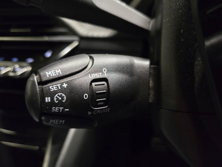 2022 Peugeot 2008 100kW GT 50kWh 5dr Auto HATCHBACK ELECTRIC Automatic