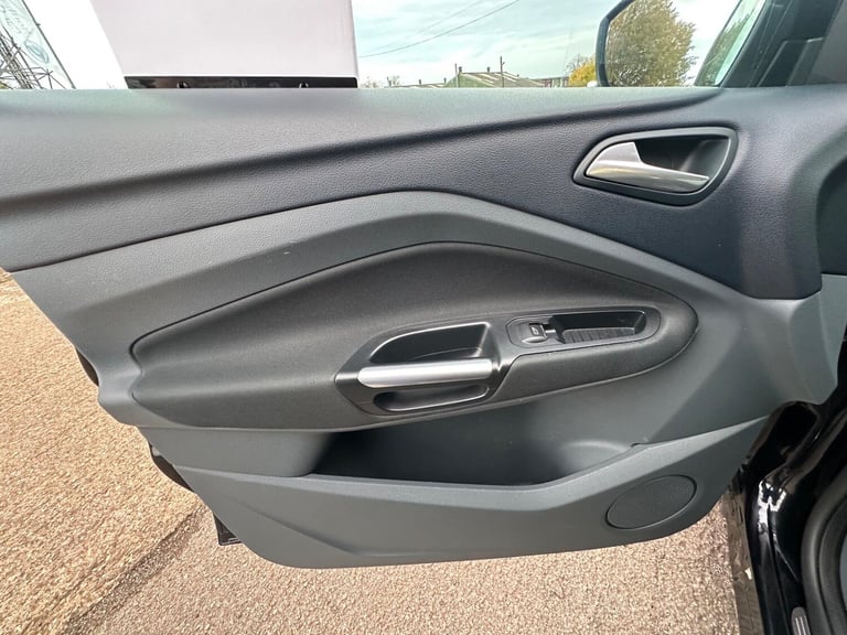 2012 Ford C-Max 1.6 TDCi Titanium Euro 5 5dr MPV Diesel Manual