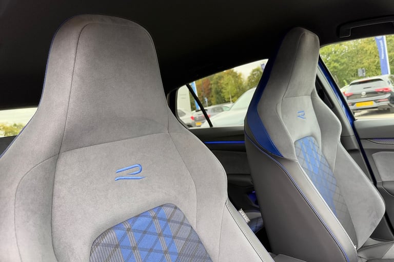 2023 Volkswagen Golf 2.0 TSI 320 R 4Motion 5dr DSG **REAR SIDE AIRBAGS, 19' ESTORIL BLACK A Hatch...