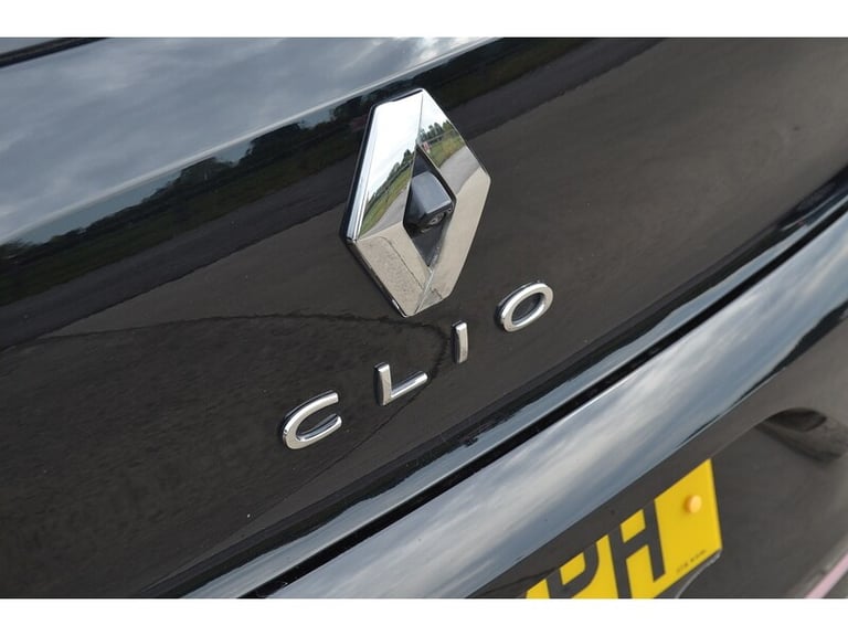 2021 Renault Clio TCe Lutecia Hatchback Petrol Manual