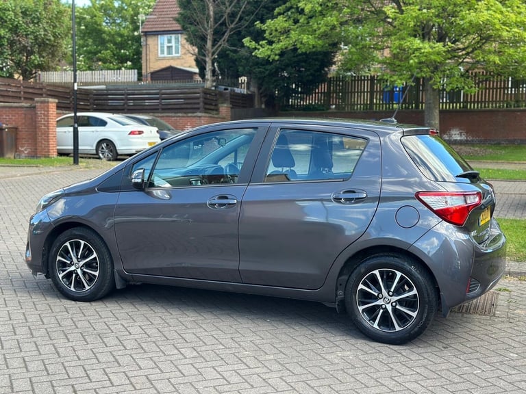 2020 Toyota Yaris 1.5 VVT-i Icon Tech 5dr CVT HATCHBACK Petrol Automatic