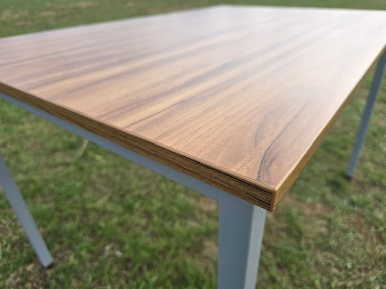 Extra guests for dinner? Table 80 x 120 - stores flat! Desk but also great spare table!