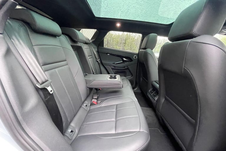 2025 Land Rover Range Rover Evoque 1.5 P270e Dynamic SE 5dr Auto ESTATE PETROL/ELECTRIC Automatic