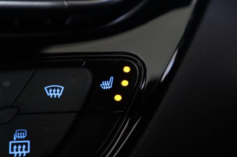 2022 Toyota C-HR 1.8 VVT-h Design CVT Euro 6 (s/s) 5dr HATCHBACK PETROL/ELECTRIC Automatic