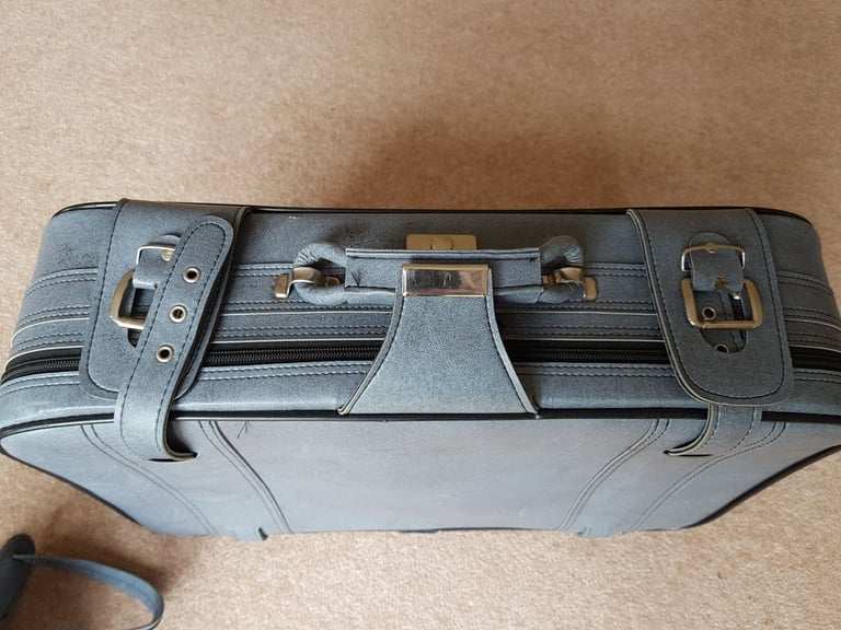 Small suitcase and matching bag 