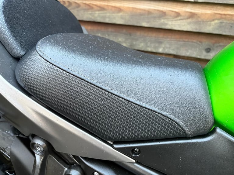 2019 / 69 Kawasaki Z650ABS £4500 Green 3291 miles. 