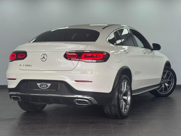 MERCEDES-BENZ GLC 2.0 GLC300d AMG Line (Premium Plus) Coupe G-Tronic+ 4MATIC