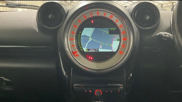 2013 MINI Countryman 1.6 Cooper D 5dr 1 OWNER FROM NEW 12 SERVICES  HATCHBACK Diesel Manual