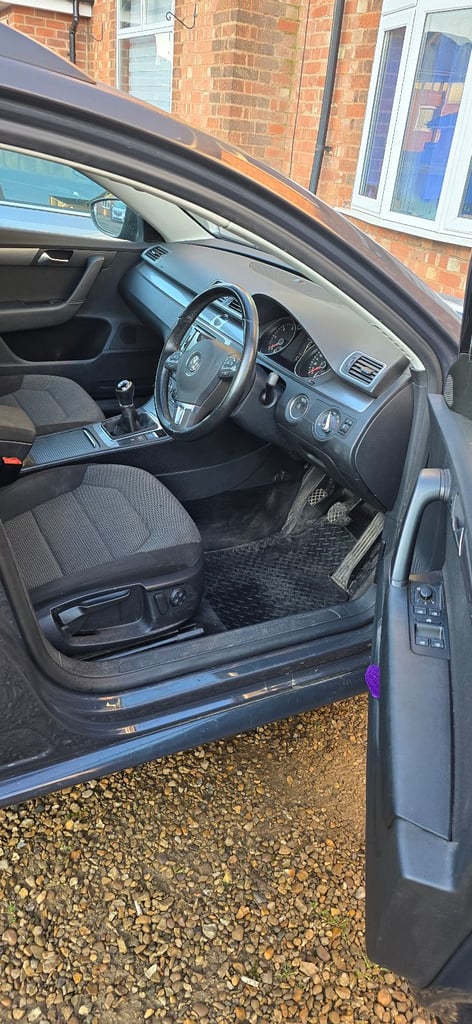 Volkswagen, PASSAT, Estate, 2013, Manual, 1968 (cc), 5 doors