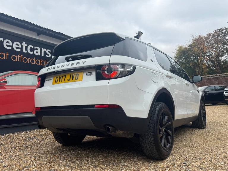 2017 Land Rover Discovery Sport 2.0 TD4 SE Tech 4WD Euro 6 (s/s) 5dr ESTATE Diesel Manual