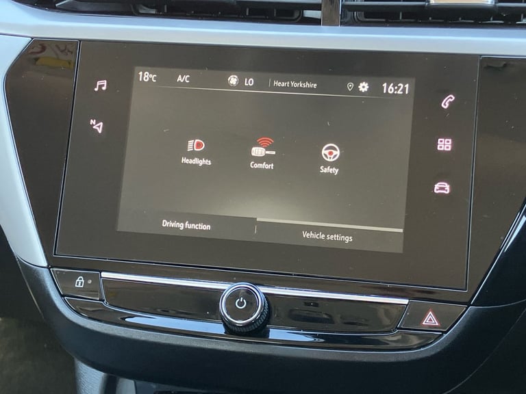 2024 Vauxhall Corsa 100kW Design 50kWh 5dr Auto Hatchback Electric Automatic