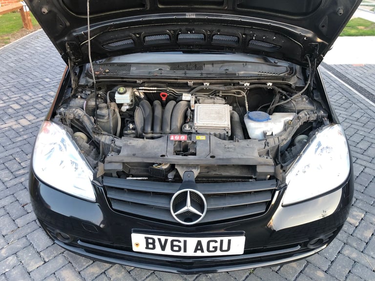 Mercedes-Benz (61) A Class A160 1.5 Petrol Classic SE 5dr. New MOT. Lady owners. ULEZ OK. Excellent.