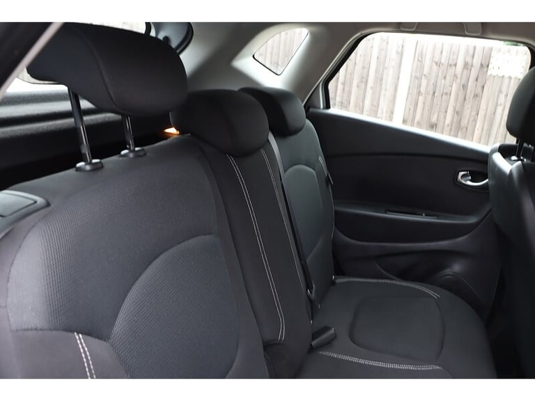 2018 Renault Captur TCe ENERGY Play SUV Petrol Manual