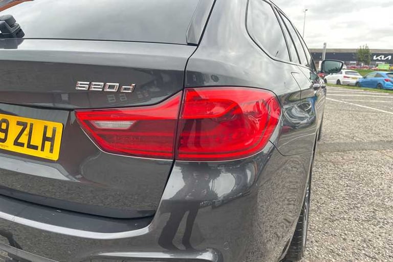 2020 BMW 5 Series 2.0 520d MHT M Sport Touring 5dr Diesel Hybrid Auto Euro 6 (s/s) (190 ps) Estat...