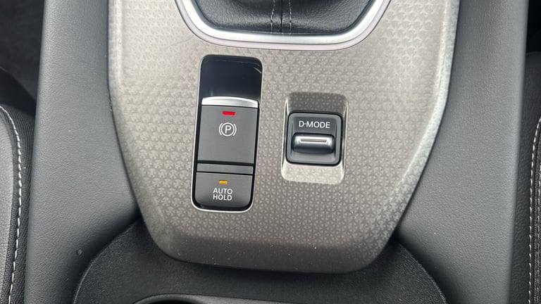 2025 Nissan Qashqai 1.3 DiG-T MH N-Connecta [Glass Roof] 5dr Petrol Hatchback Hatchback Petrol Ma...