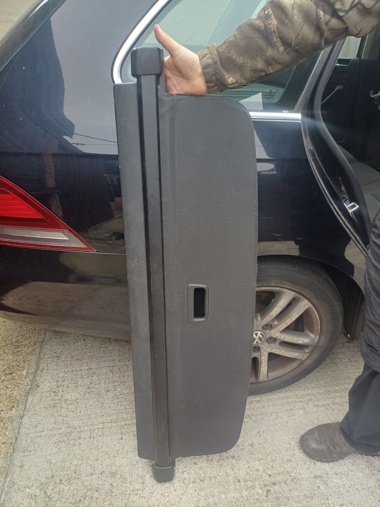 Vw golf estate 2011 parcel shelf 