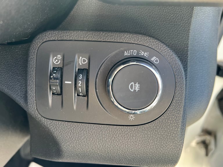 2020 Vauxhall Combo 2300 1.5 Turbo D 100ps H1 Edition Van PANEL VAN Diesel Manual