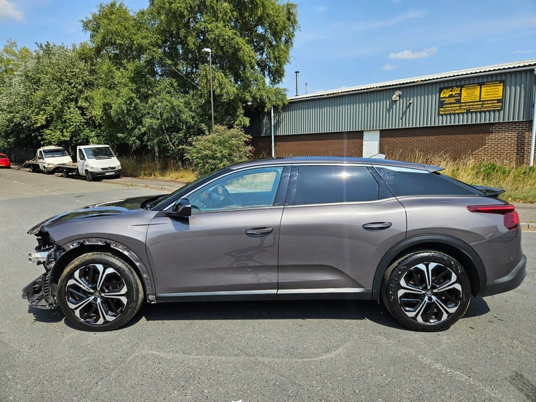 2023 73  CITROEN C5 X 1.2 PureTech 130 Shine 5dr EAT8 Auto Grey Damaged Salvage