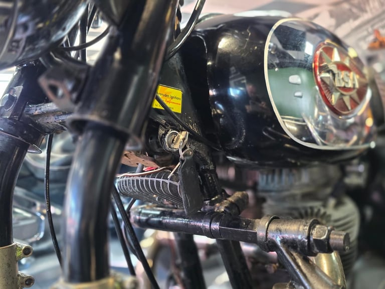 1969 BSA THUNDERBOLT 650 GARRARD WATSONIAN SIDECAR BARN FIND