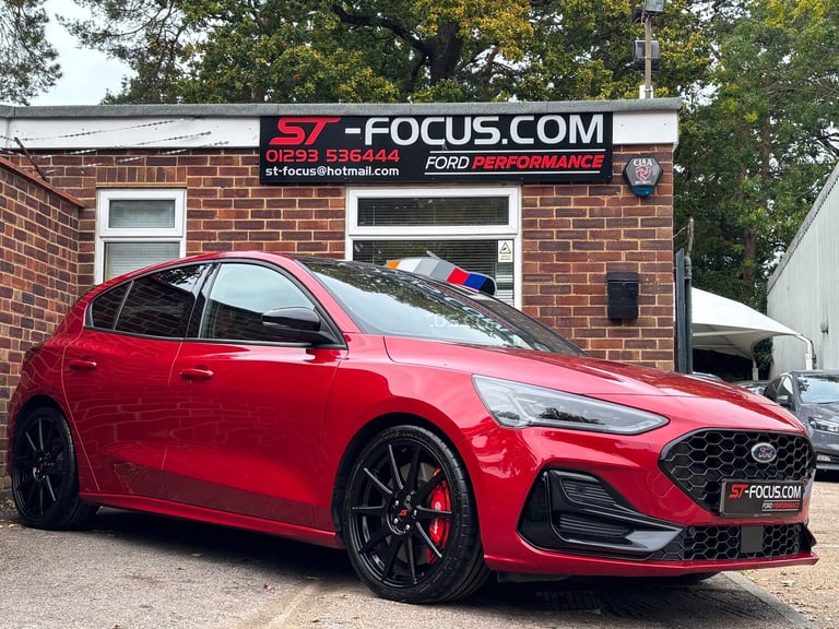 2023 Ford Focus 2.3T EcoBoost ST TRACK PACK  1 OWNER  11 000 MILES  FULL FORD