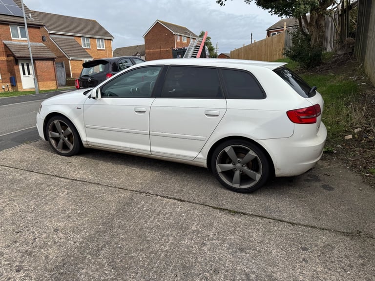 Audi, A3, Hatchback, 2012, Manual, 1968 (cc), 5 doors