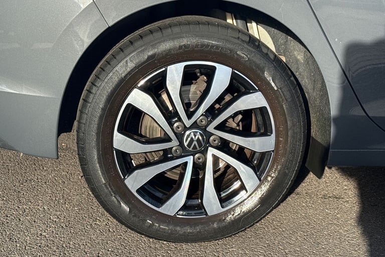2022 Volkswagen Golf 1.5 TSI Active 5dr Hatchback PETROL Manual