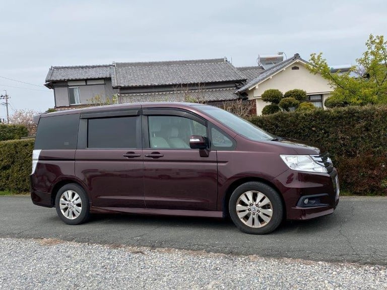 Honda Stepwagon/Alphard/Estima 2.0 Spada Z Auto 2.0 RK5 Auto 8 Seater MPV