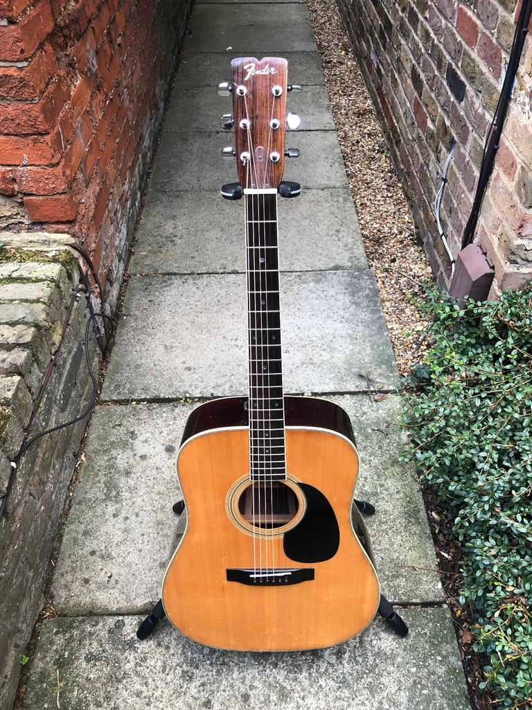 Fender F-85 vintage acoustic guitar (made in Japan, 70s)
