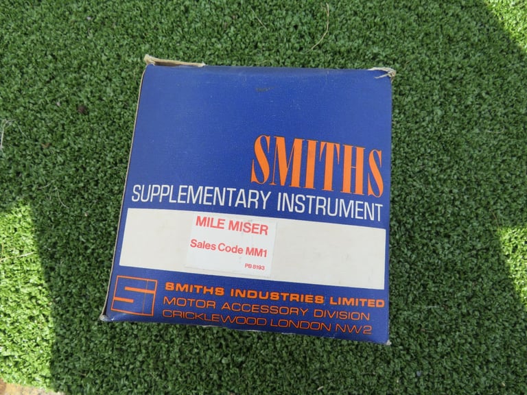 Smiths vintage “Milemiser” gauge