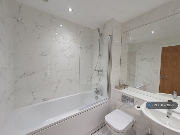 2 bedroom flat in Windmill Street, Birmingham, B1 (2 bed) (#2618192)