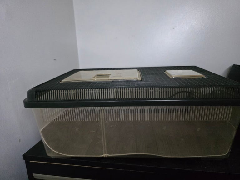 Black vivarium 3ft x 1ft x 1ft glass slidingdoors