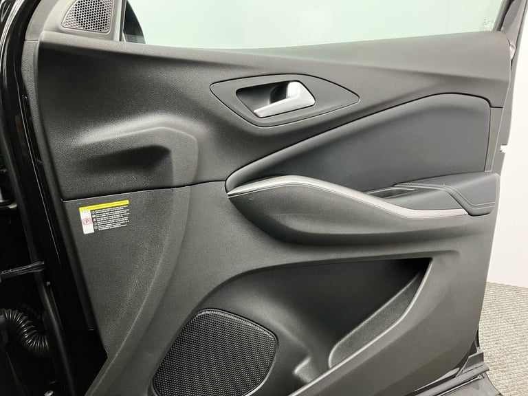 2022 Vauxhall Grandland 1.2 Turbo Ultimate 5dr Hatchback PETROL Manual