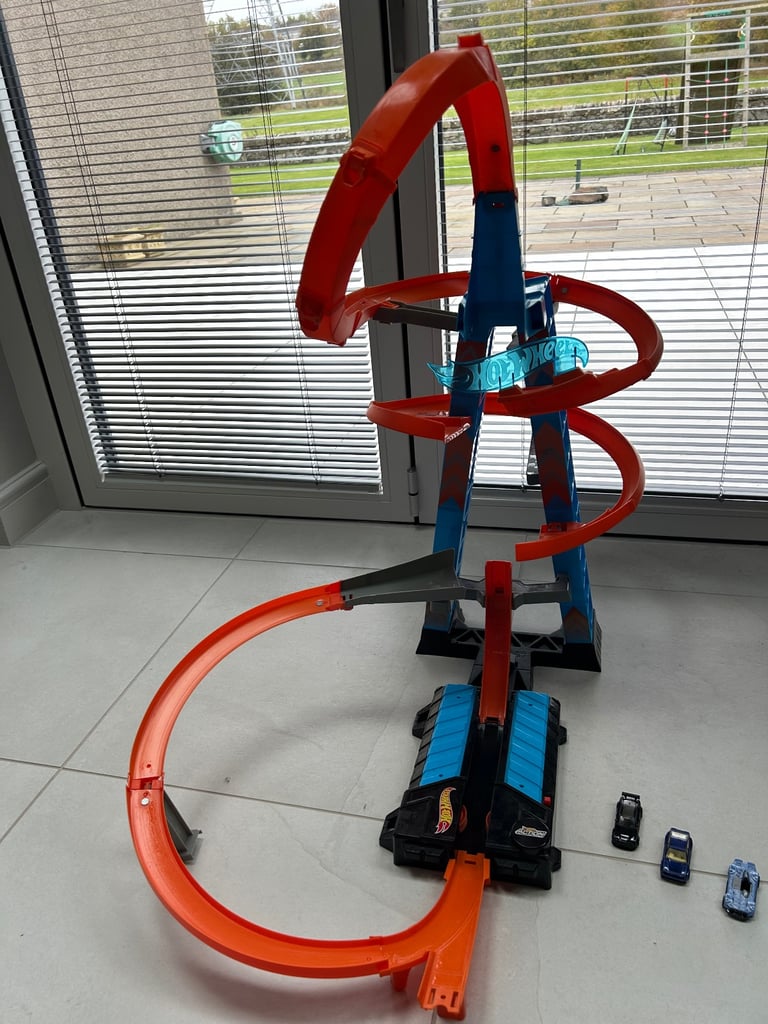 image for Hot Wheels Racing Car Tower