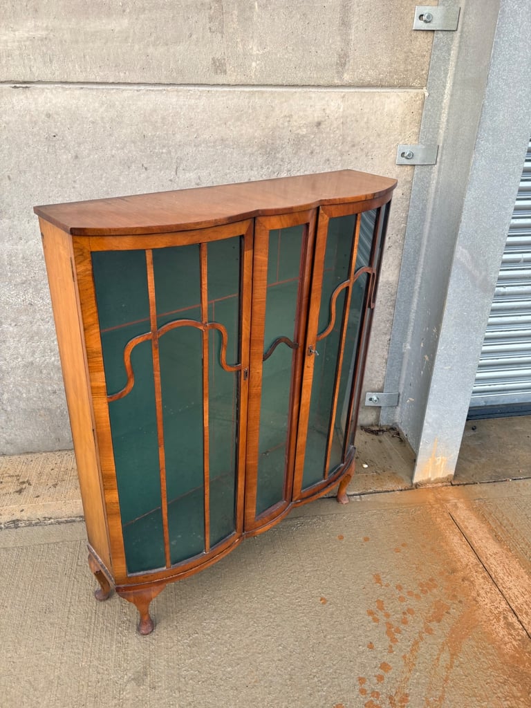 1930 art deco Spriggs & co display cabinet 
