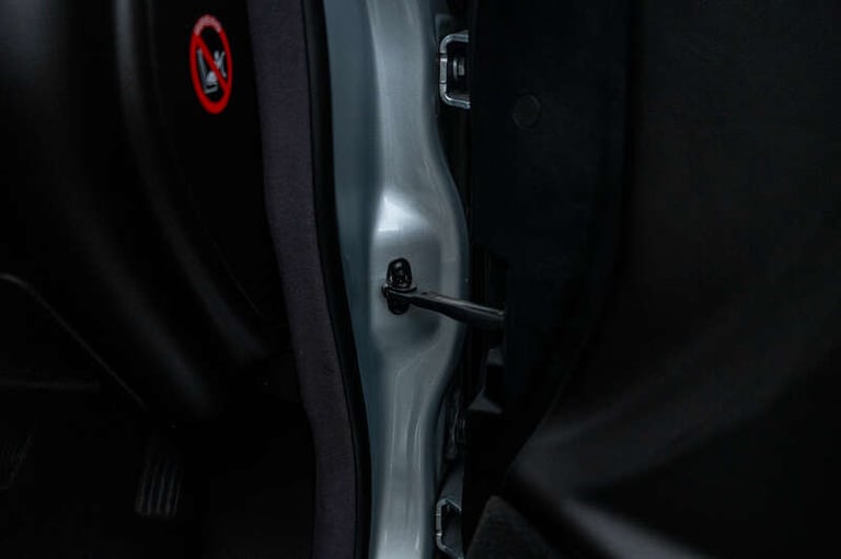 2007 Jaguar XJ XJ 2.7 TDVi Sovereign 4dr Auto SALOON DIESEL Automatic