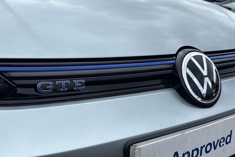 2025 Volkswagen Golf 1.5 TSI 272 GTE eHybrid 5dr DSG **PAN ROOF** Hatchback PETROL/ELECTRIC Autom...