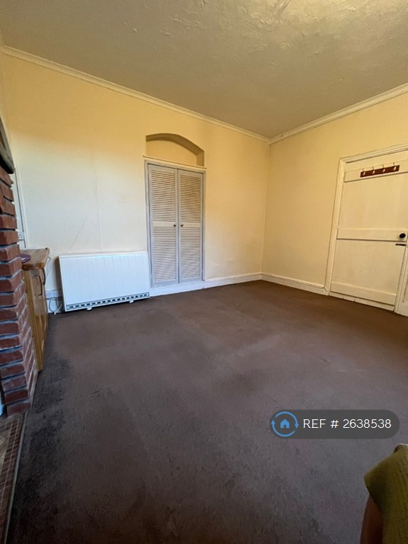 1 bedroom flat in Maer Down, Bude, EX23 (1 bed) (#2638538)