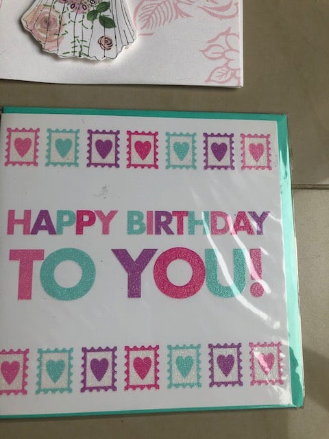 5 Greeting Cards, 6 Gift Bags, Tags and Wrapping Paper CollectChichest