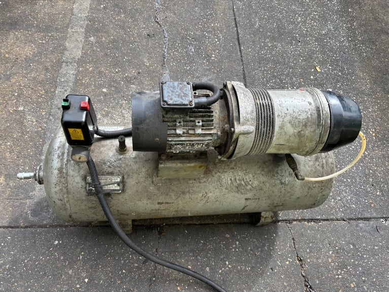 Hydrovane 15 Air Compressor - 3 Phase