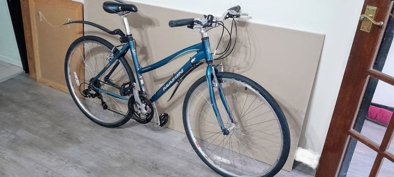 image for MARIN LADIES HYBRID BIKE 