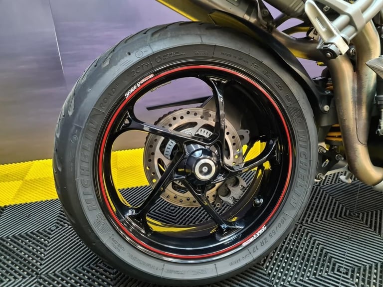 Triumph Speed Triple RS 1050 White 2018