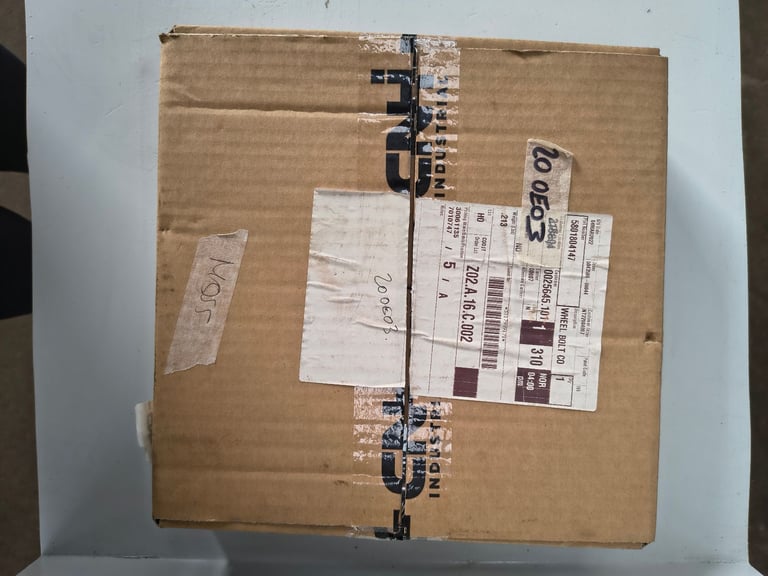 Iveco Daily Wheel Hubs x 3 5801A804147 (SEE DESCRIPTION ABOUT PART NUMBER)