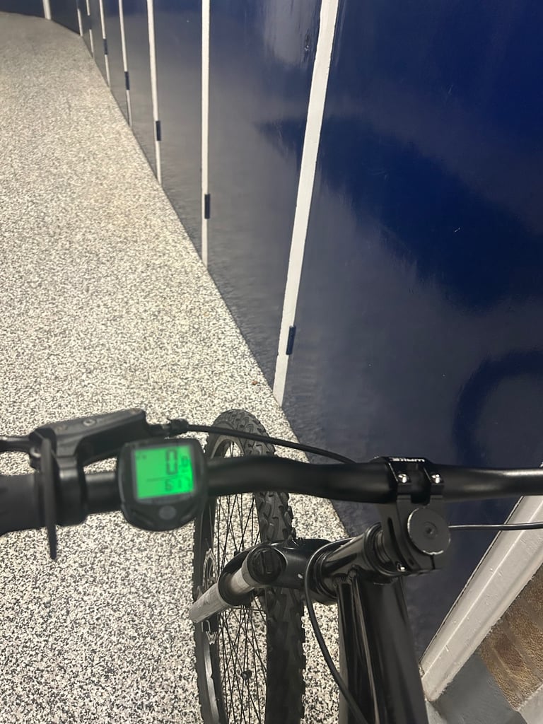 Ebike 1500W 54V 30Ah (40mph)