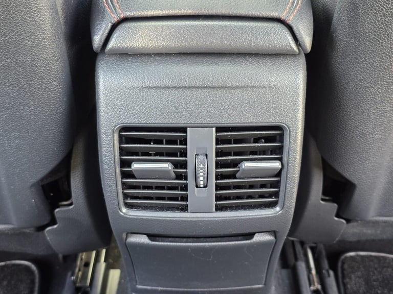 2017 Mercedes-Benz A-Class 2.1 A200d AMG Line (Premium Plus) 7G-DCT Euro 6 (s/s) 5dr Hatchback Di...