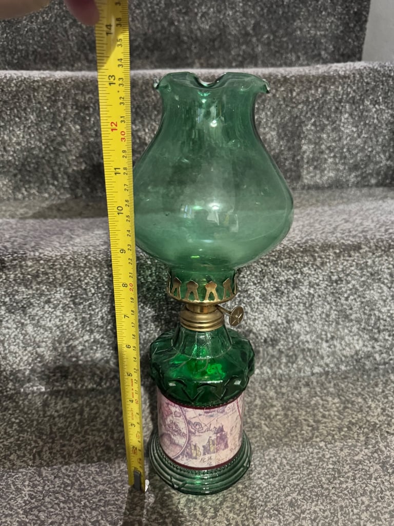 Decorative paraffin lamp