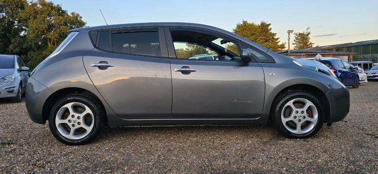 2017 NISAN LEAF 80KW ACENTA 30K WH 5 DOOR HATCH AUTOMATIC GREY ULEZ FREE