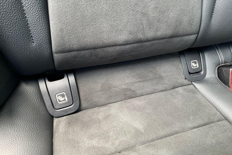  Mercedes-Benz E-Class 2.0 E300de 13.5kWh AMG Line (Premium Plus) Estate 5dr Diesel Plug-in Hybri...