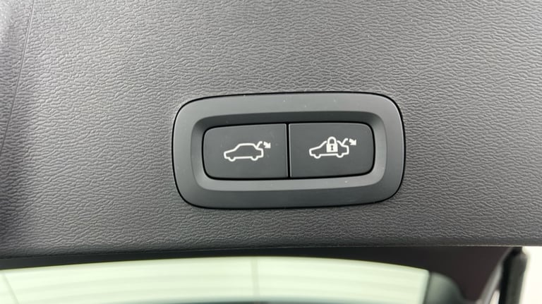 2024 Volvo XC40 Plus, B3 Mild hybrid, Petrol, Dark Estate Petrol Automatic